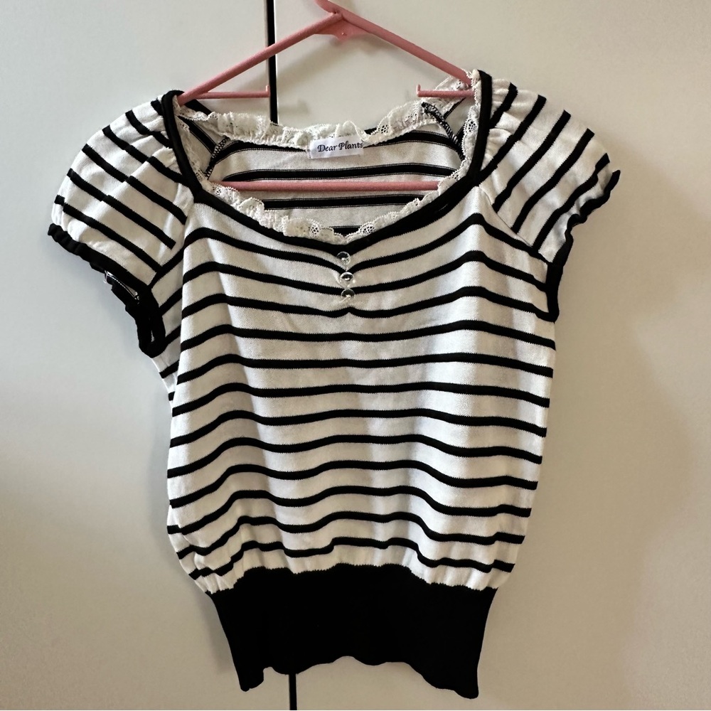 Dear Plants Black and White Striped Top L